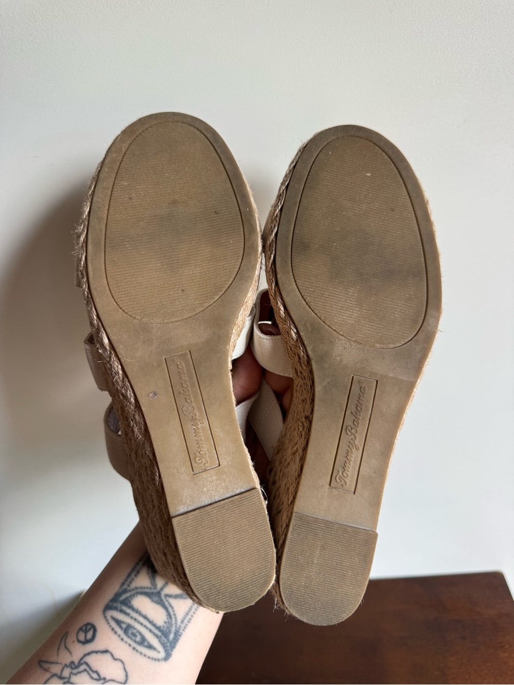 Tommy Bahama Cream Wedge Sandals Slip-On Espadrille - Picture 4 of 5